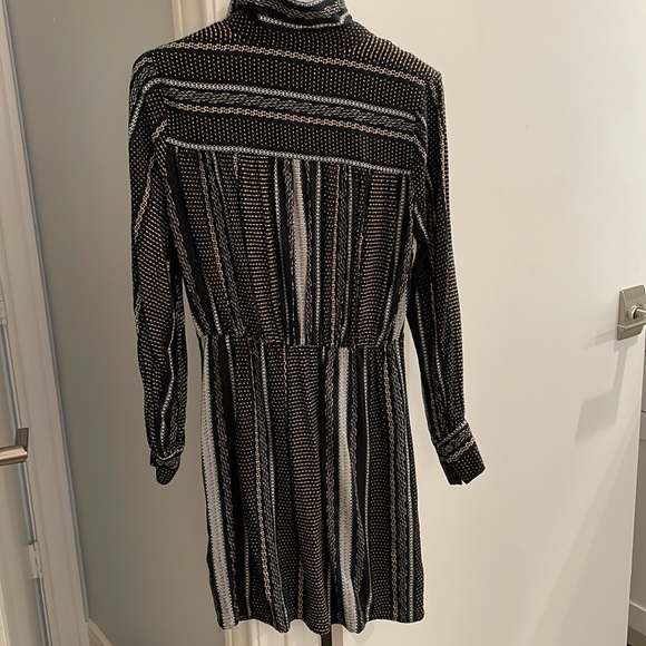 Dress - Picture 5 of 5